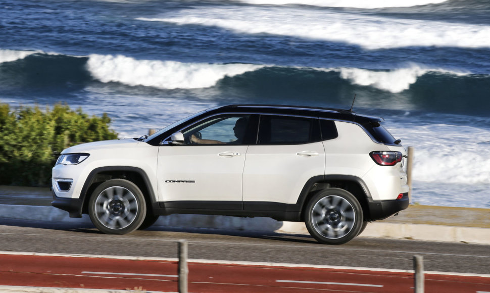 Naujasis „Jeep Compass“