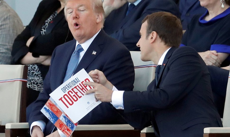 E.Macronas ir D.Trumpas Paryžiuje paminėjo Bastilijos paėmimo dieną