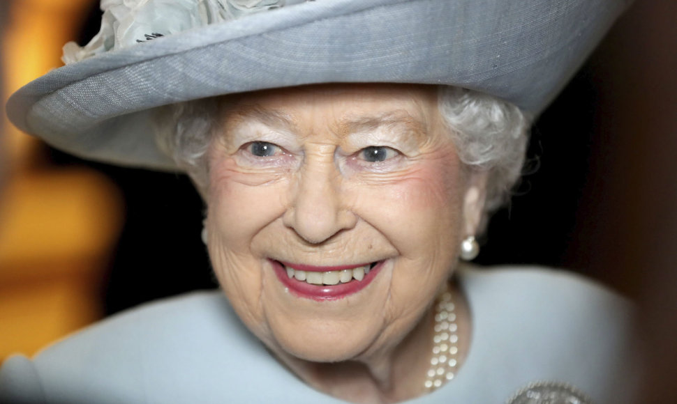 Britų karalienė Elizabeth II švenčia 92-ąjį gimtadienį