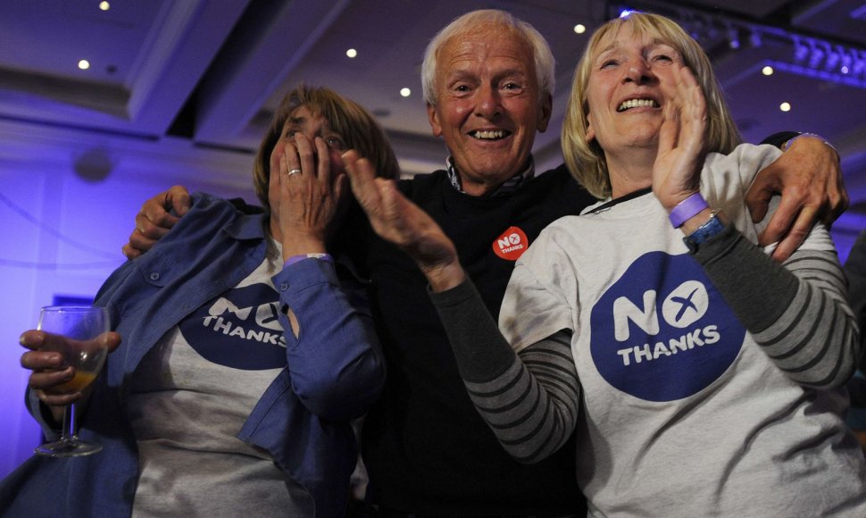 Škotijos nepriklausomybės priešininkų džiaugsmas sužinojus referendumo rezultatus.