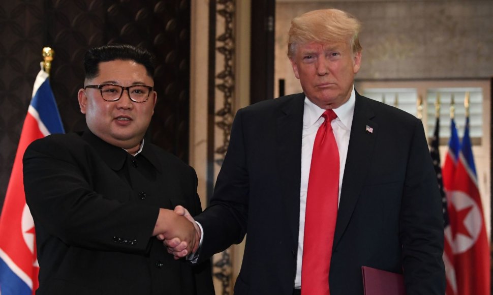 Kim Jong Unas ir Donaldas Trumpas