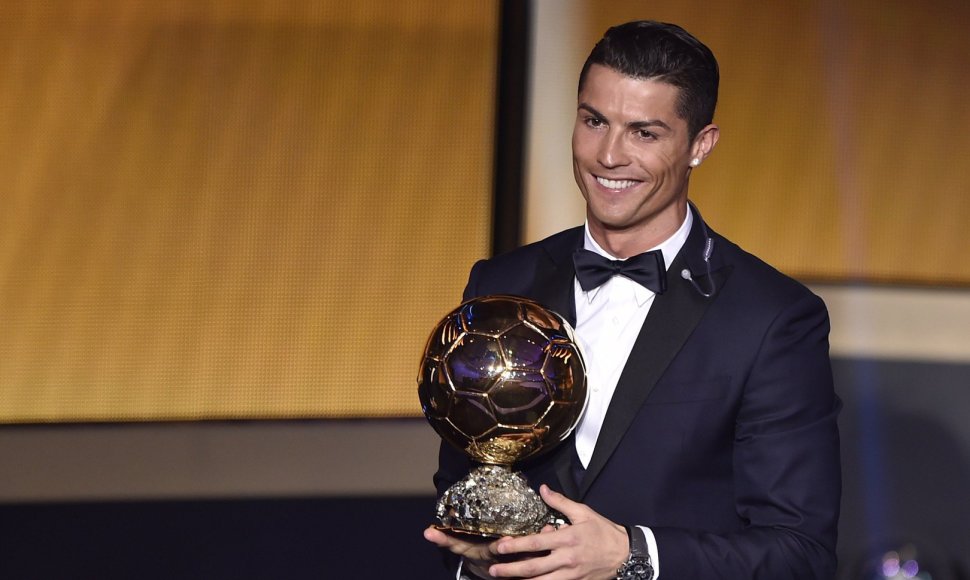 Cristiano Ronaldo trečią kartą tapo geriausiu pasaulio futbolininku