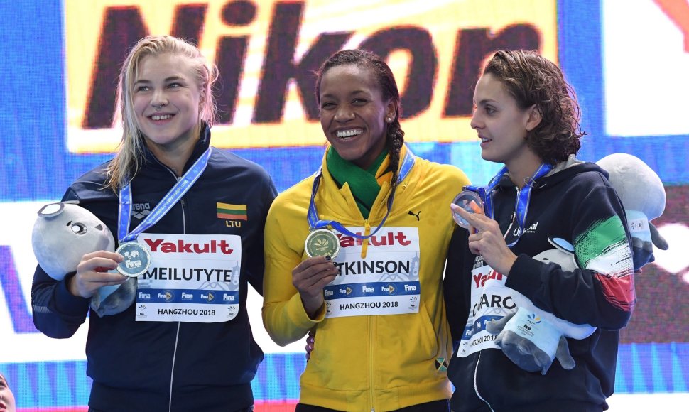 Iš kairės: Rūta Meilutytė ir Alia Atkinson