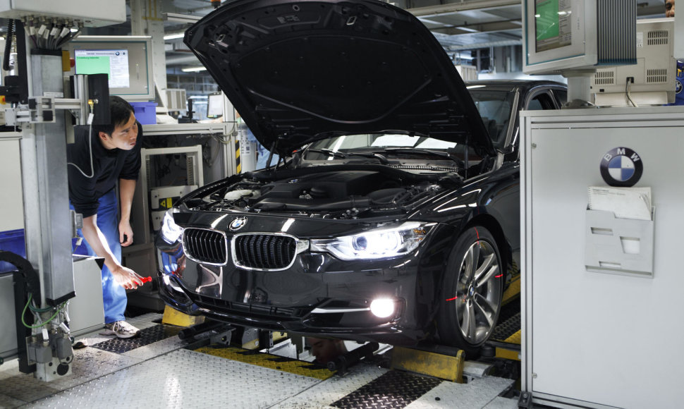 BMW naudos IBM technologijas