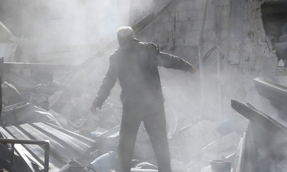 Per Rusijos aviacijos antskrydžius Rytų Sirijoje žuvo mažiausiai 21 civilis