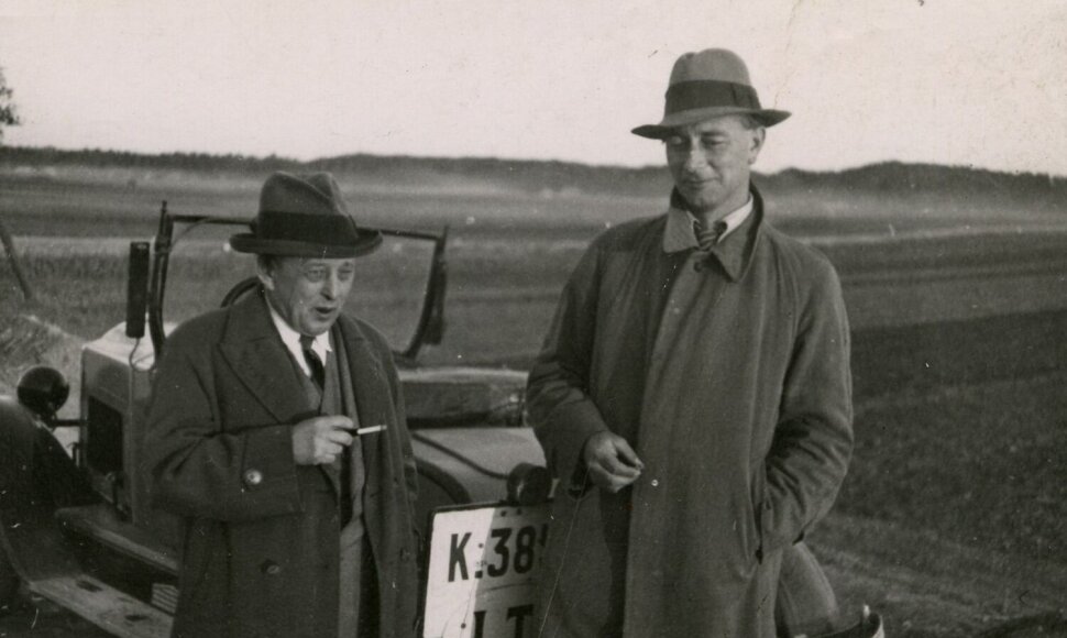 Andrius Oleka-Žilinskas ir Vincas Krėvė-Mickevičius. 1929 m.