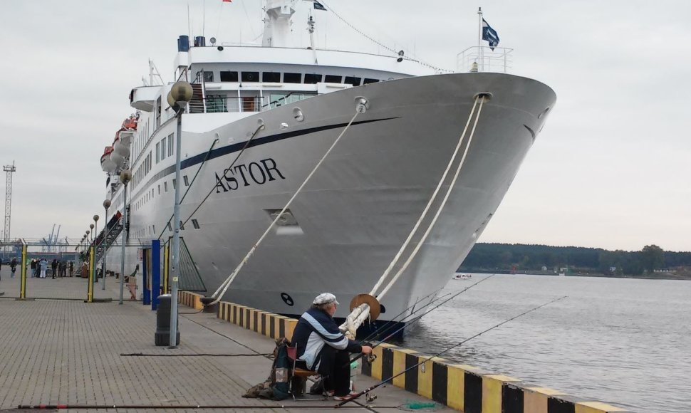 Lainerio "Astor" vizitu Klaipėdos uoste baigiamas kruizinės laivybos sezonas