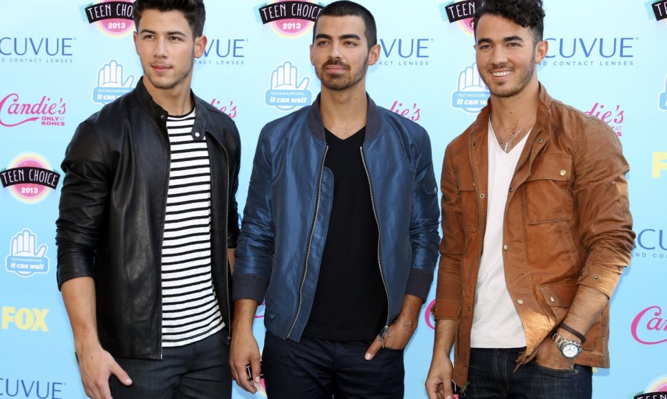 „Jonas Brothers“: Nickas Jonas, Joe Jonas ir Kevinas Jonas