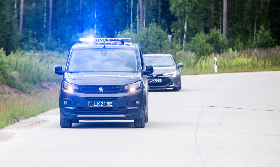 Spaudos konferencija Gaižiūnų poligone radus nuritusį droną