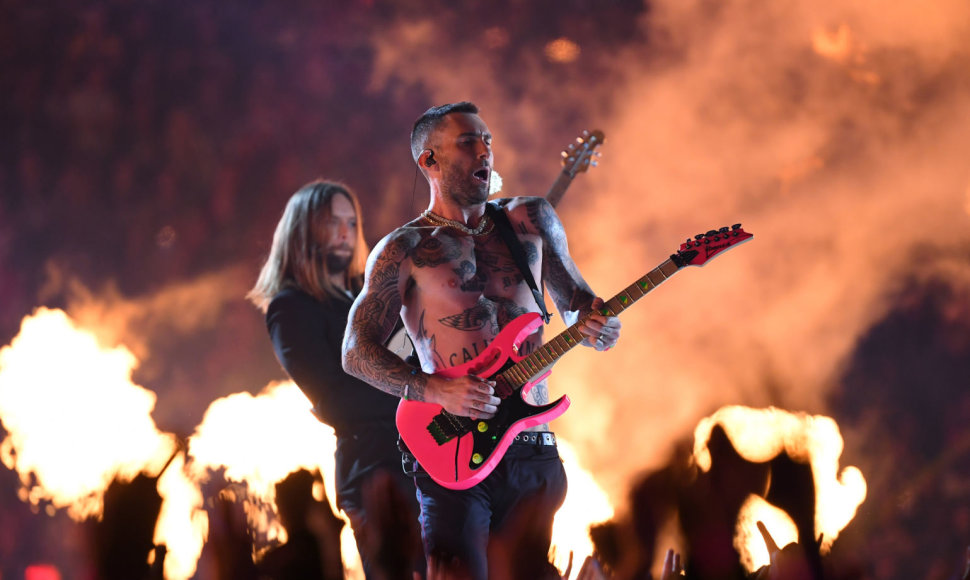 „Maroon 5“ šou per didžiąją „Super Bowl“ pertrauką