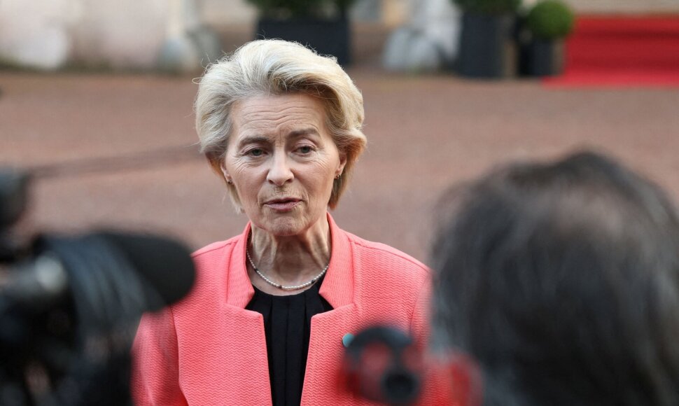 EK vadovė Ursula von der Leyen / TOBY MELVILLE / AFP