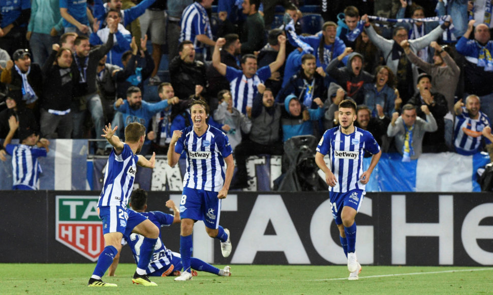 „Alaves“ 1:0 įveikė Madrido „Real“.