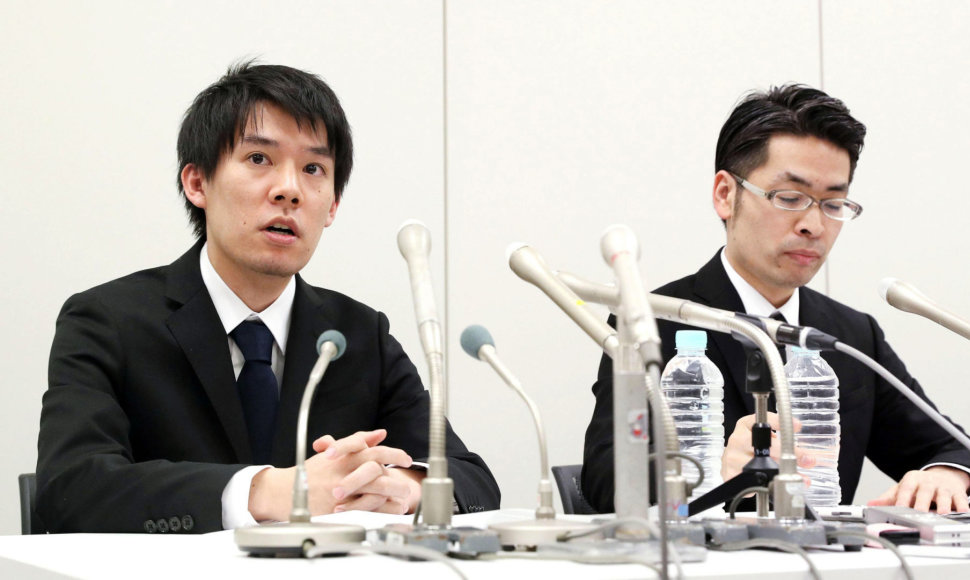 „Coincheck“ prezidentas Koichiro Wada (kairėje)