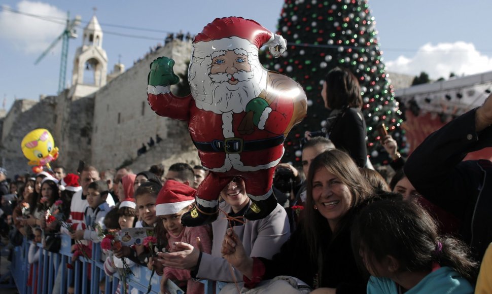Į Betliejų švęsti Kalėdų atvyko tūkstančiai turistų ir piligrimų