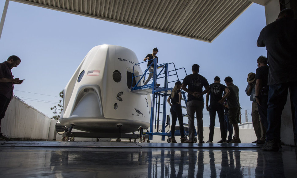 „SpaceX Crew Dragon“ kosminė kapsulė