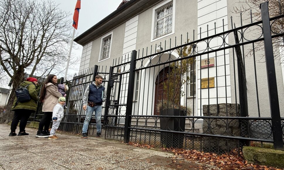 Rusijos konsulatas / Malgorzata Wojtunik / REUTERS