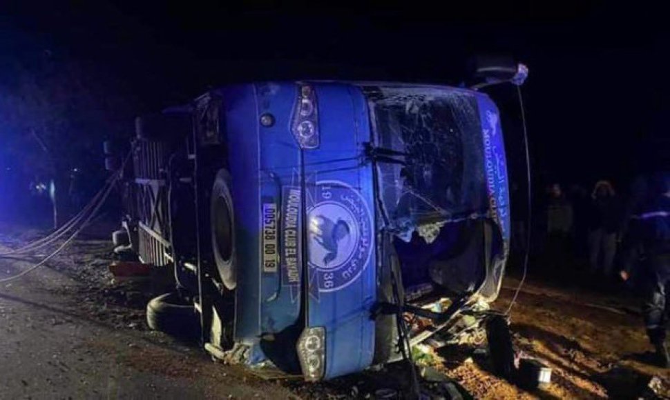 Bajado „Mouloudia“ komandos autobusas pateko į avariją