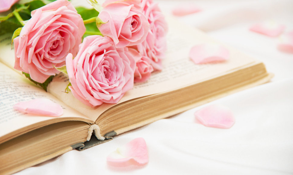 Rožės ir knyga