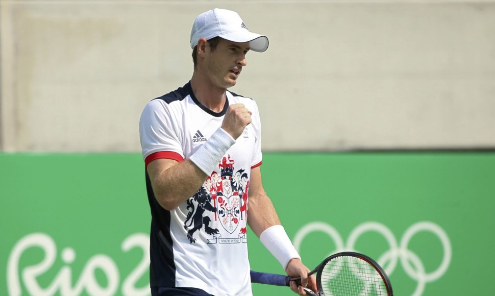 Andy Murray antrame olimpinio teniso turnyro etape nušlavė Juaną Monaco