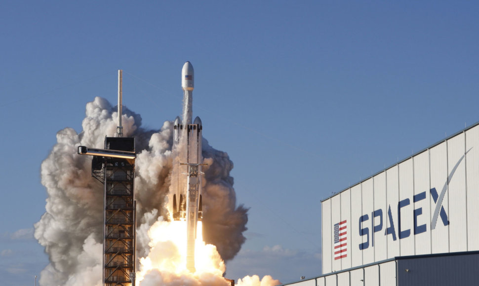 Antrasis „Falcon Heavy“ startas
