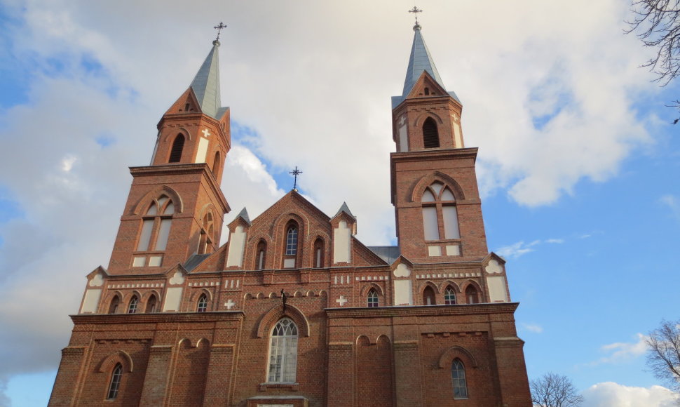 Ylakių Viešpaties Apreiškimo Švč. Mergelei Marijai bažnyčia