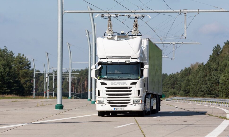 „Siemens“ elektrifikuotas greitkelis