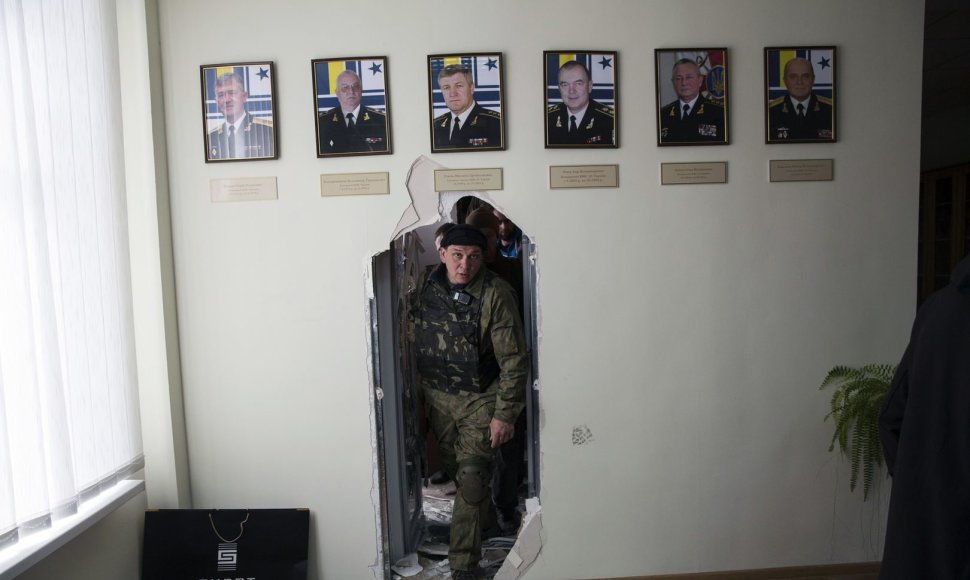 Prorusiški Krymo aktyvistai užėmė Ukrainos karinių jūrų pajėgų štabą Sevastopolyje