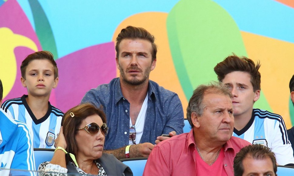 Davidas Beckhamas su sūnumis