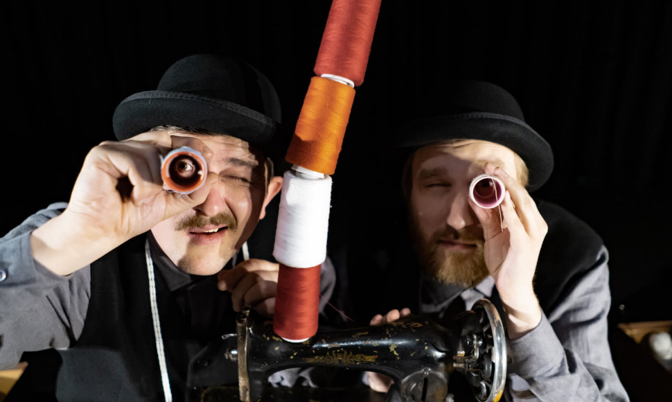 Klaipėdos lėlių teatro „Istorijos iš FLUXUS dėžutės“. 