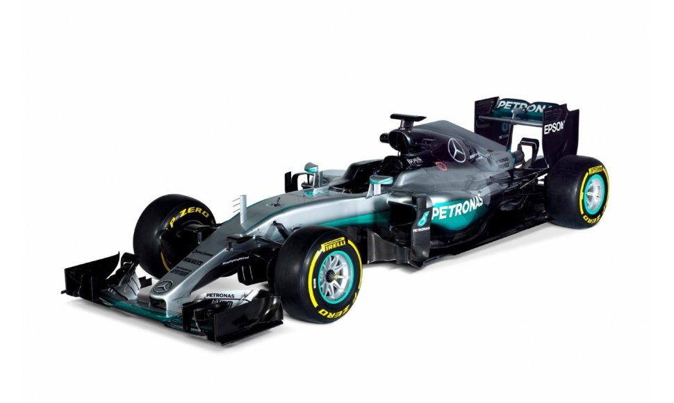 „Mercedes“ pristatė 2016 m. „Formulės 1“ bolidą W07