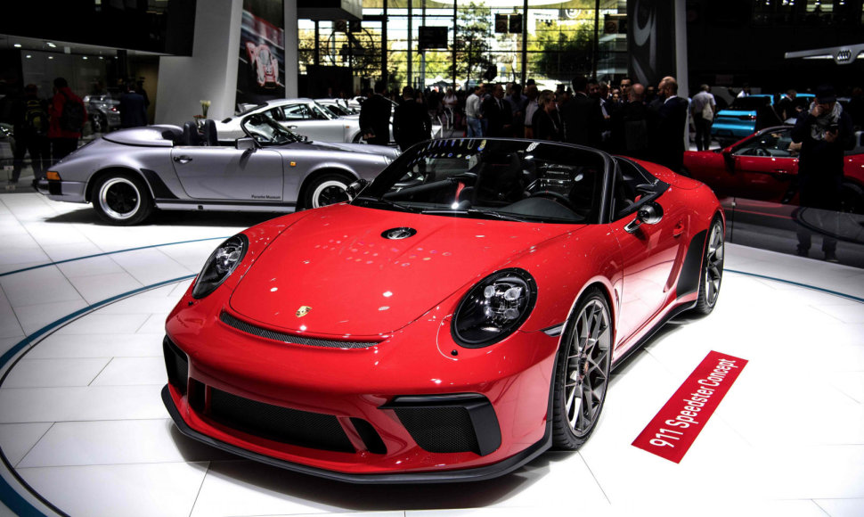 „Porsche 911 Speedster“ Paryžiaus automobilių parodoje