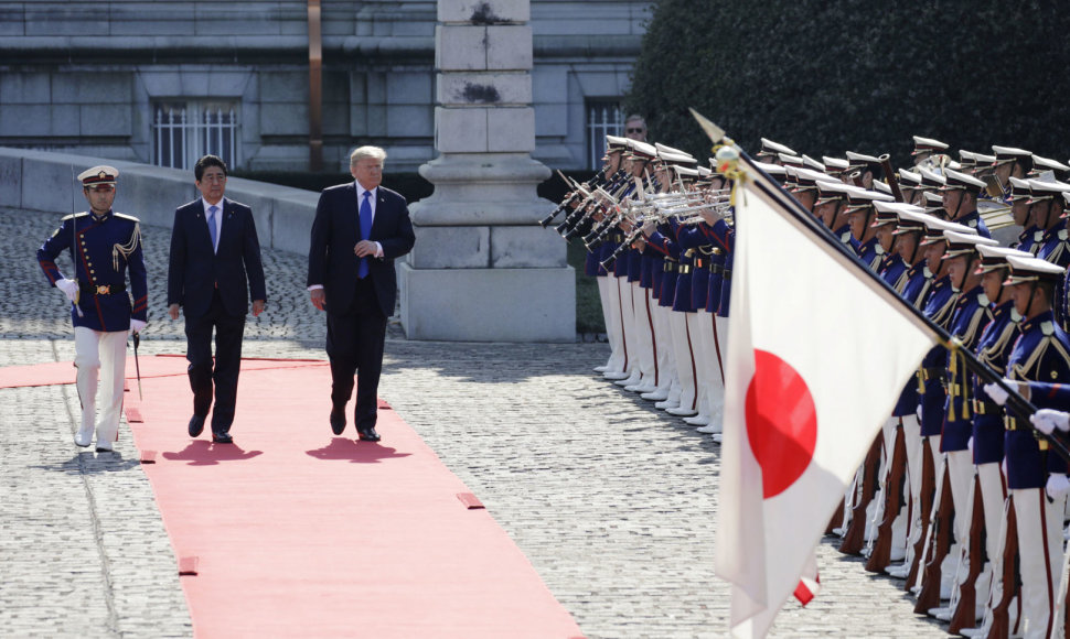 Donaldo Trumpo vizitas Japonijoje