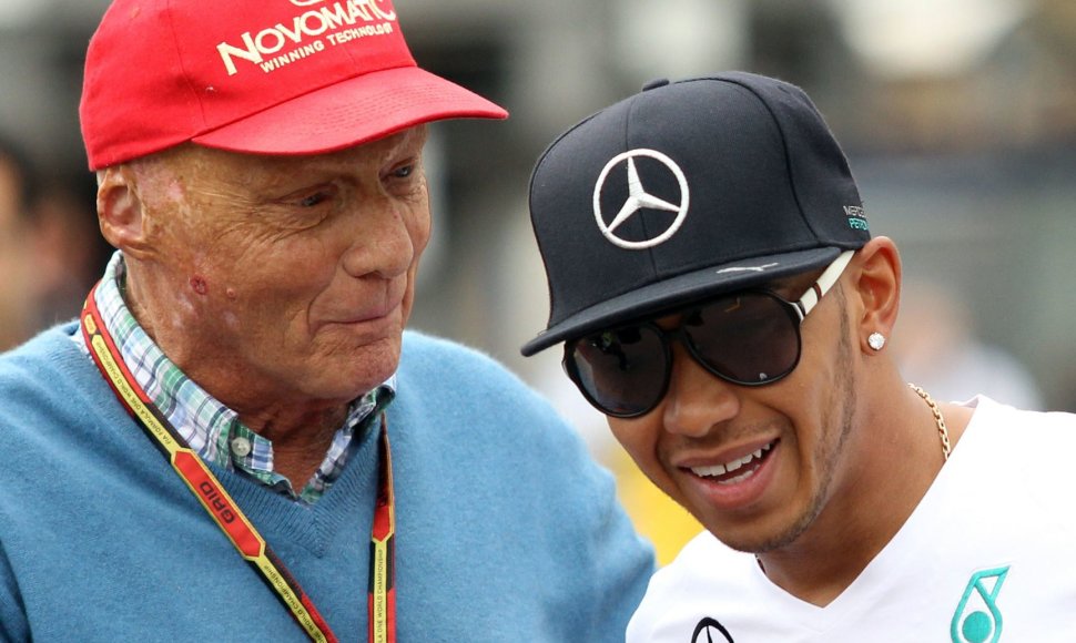 Niki Lauda ir Lewisas Hamiltonas