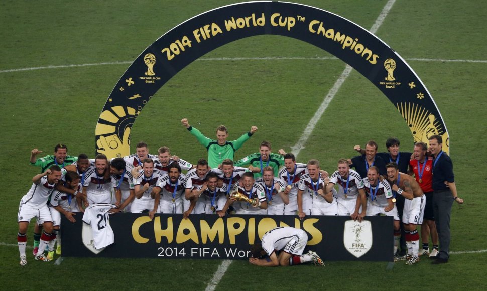 Vokietijos futbolininkai laimėjo 2014 metų Pasaulio futbolo čempionatą 