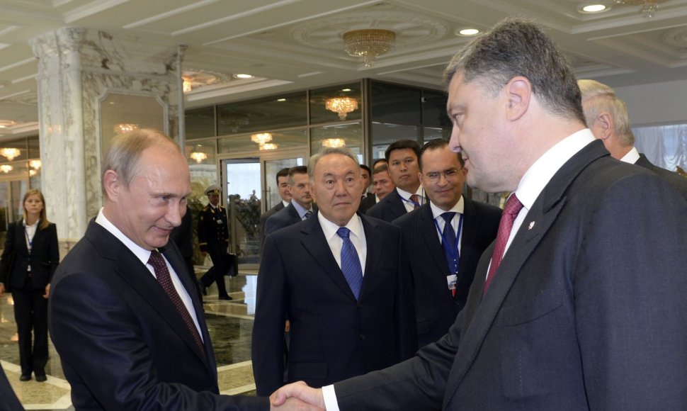 Rusijos prezidentas Vladimiras Putinas ir Ukrainos prezidentas Petro Porošenka