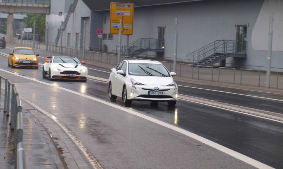 „Toyota Prius“ kelionėje į Niurburgringą