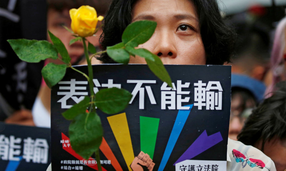 Taivano parlamentas pritarė tos pačios lyties asmenų santuokų įteisinimui