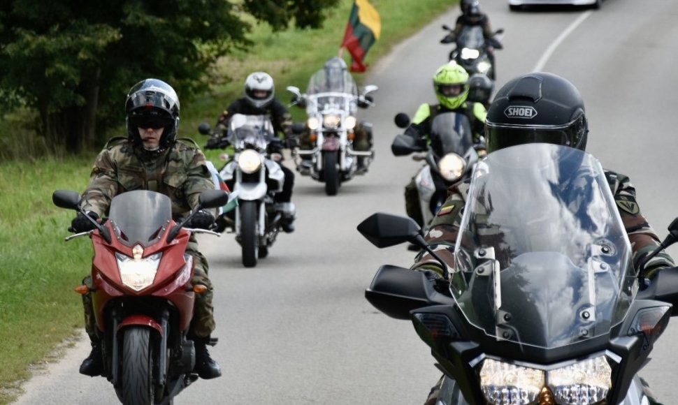 Valstybės dieną fejerverkus pakeis motociklų kolonos burzgimas