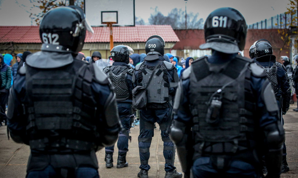 Kalinių perkėlimas Pravieniškių pataisos namuose