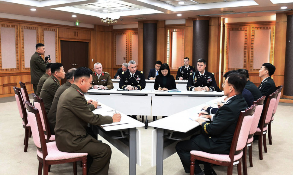 Abiejų Korėjų ir JT pajėgų delegacijų susitikimas