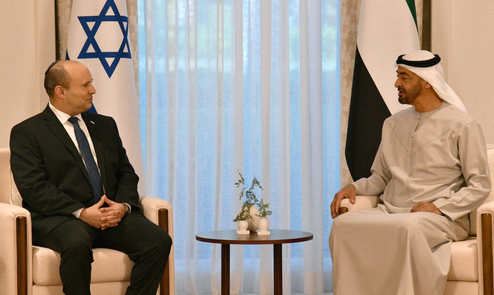 Naftali Bennettas su Mohammedu bin Zayedu al Nahyanu 