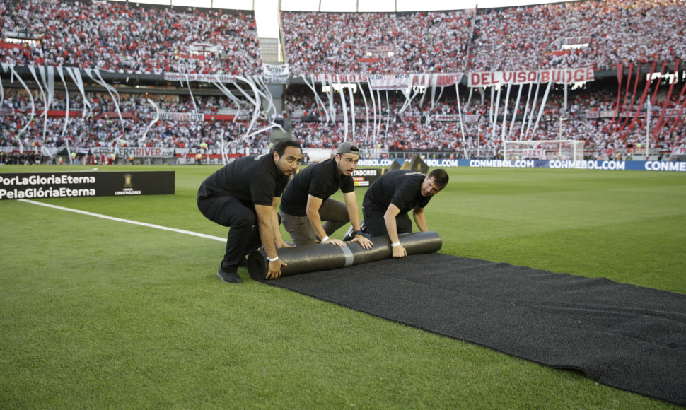 Prieš „Copa Libertadores“ finalo mačą Buenos Airėse kilo chaosas