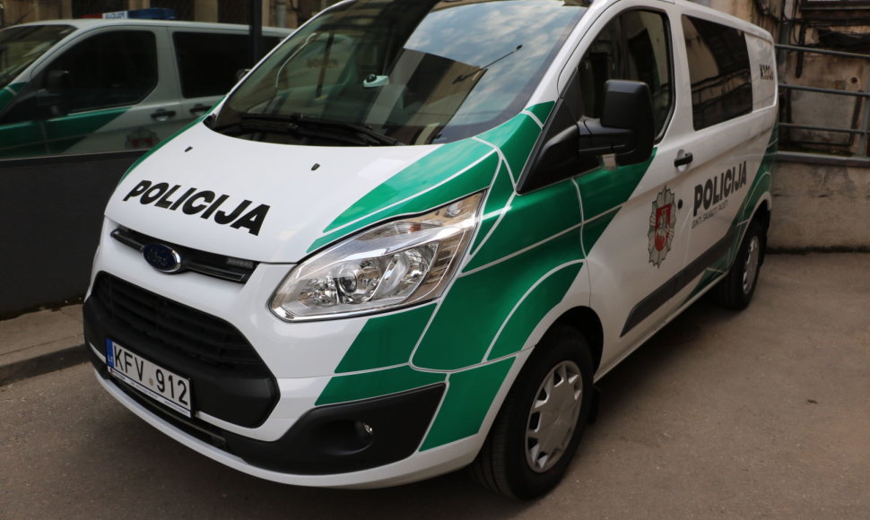 Naujieji Kauno apskrities policijos automobiliai išriedėjo į gatves