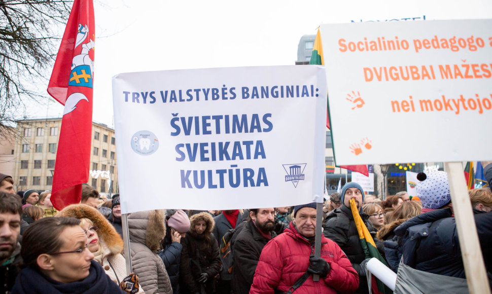 Masinė protesto akcija „Paskutinis skambutis“