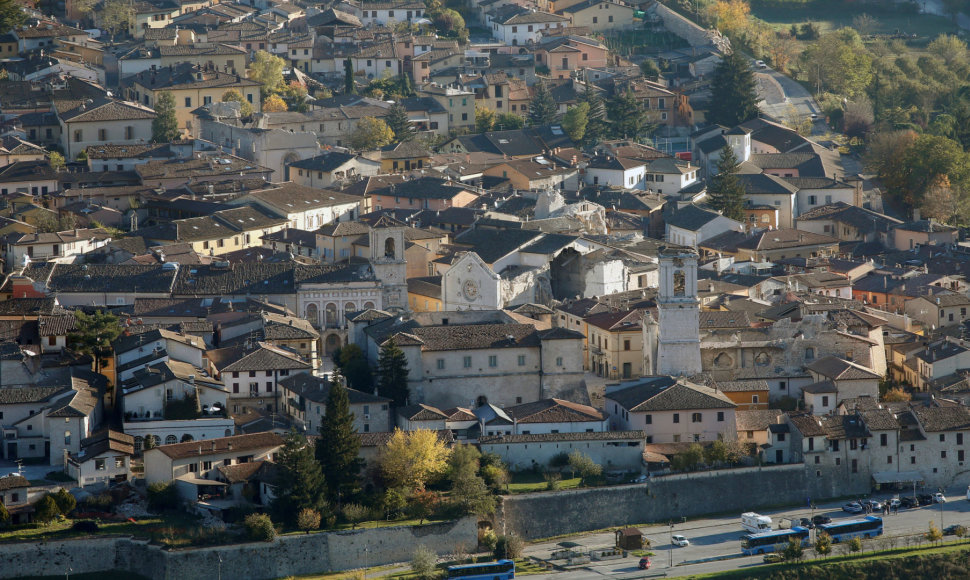 Vidurio Italiją supurtė žemės drebėjimas