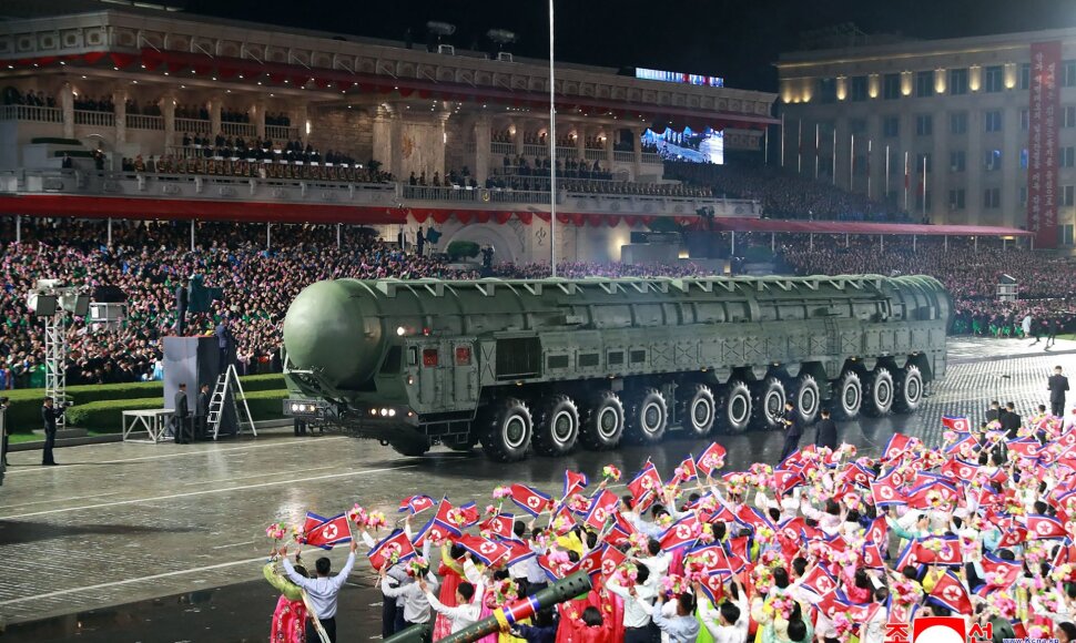 &bdquo;Hwasong-20&ldquo; tarpžemyninės balistinės raketos sistema