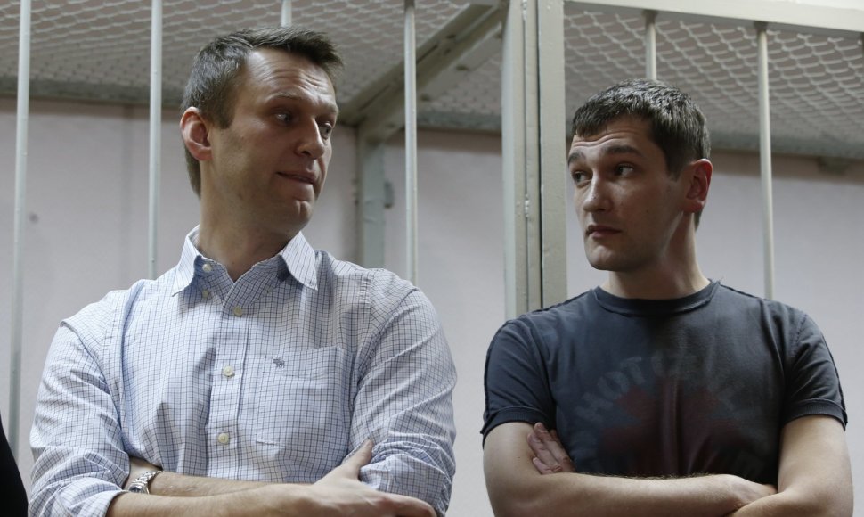 Aleksejus Navalnas su broliu Olegu