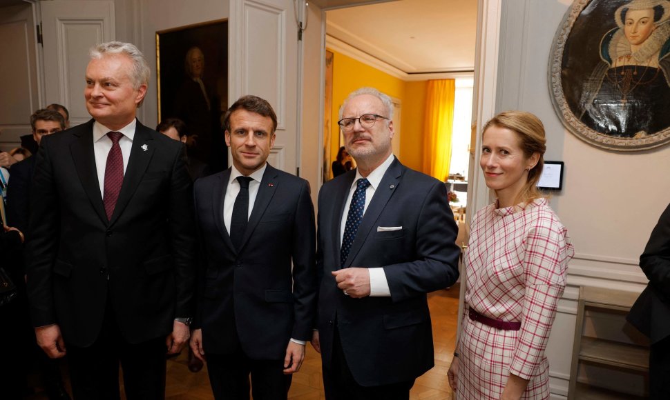 Lietuvos prezidentas G.Nausėda, Prancūzijos lyderis E.Macronas, Latvijos prezidentas E.Levitas ir Estijos premjerė K.Kallas