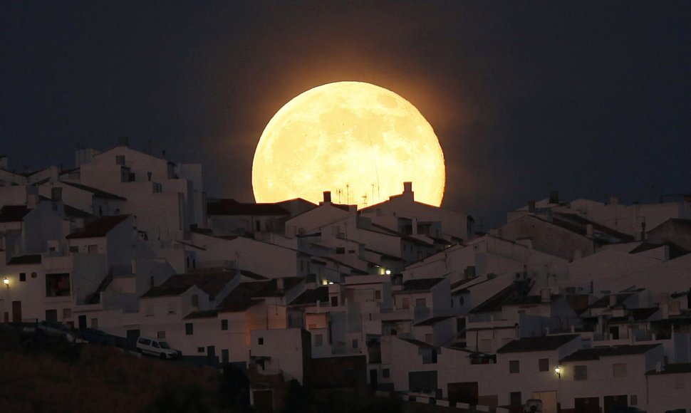 Mėnulis Ispanijoje