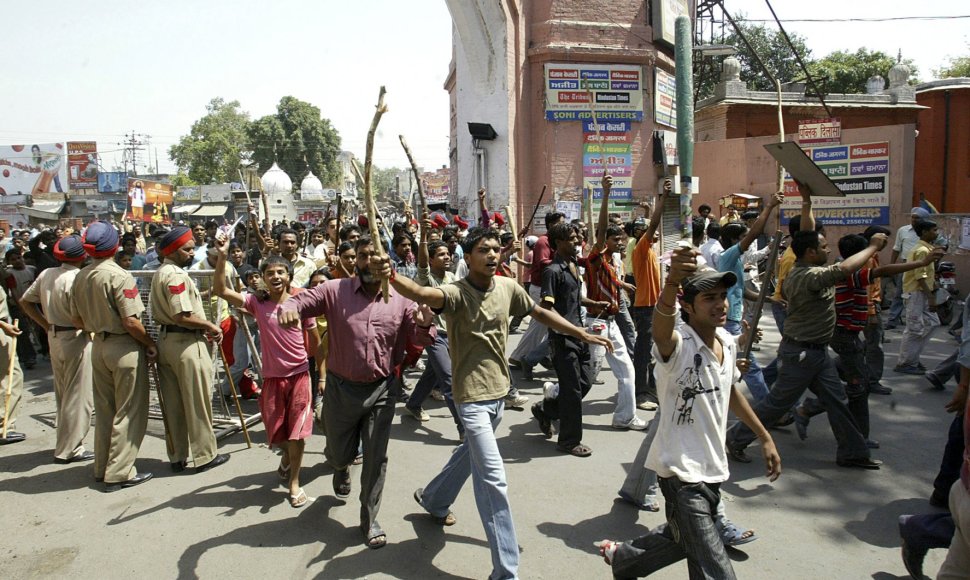 „Neliečiamųjų“ kastos žmonių protestas Indijos Amritsaro mieste